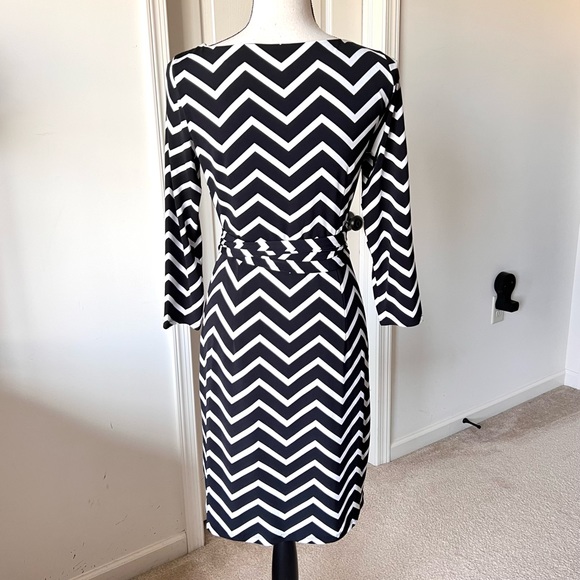 ANN TAYLOR Chevron Print Jersey Knit Side Tie Dress—SZ. XS - Picture 7 of 15